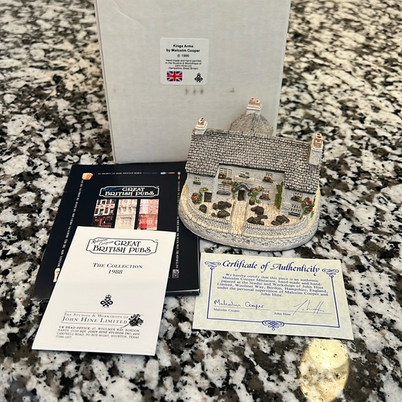 Malcolm Cooper Kings Arms Great British Pubs - Picture 1 of 13